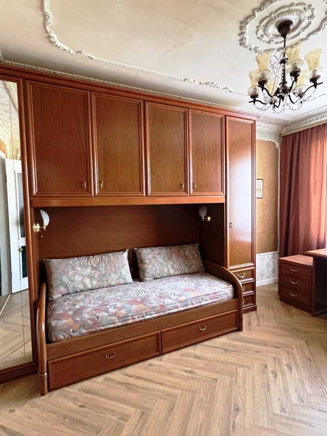 Оренда 3-кімнатної квартири 100 м², Лесі Українки бул., 21Б