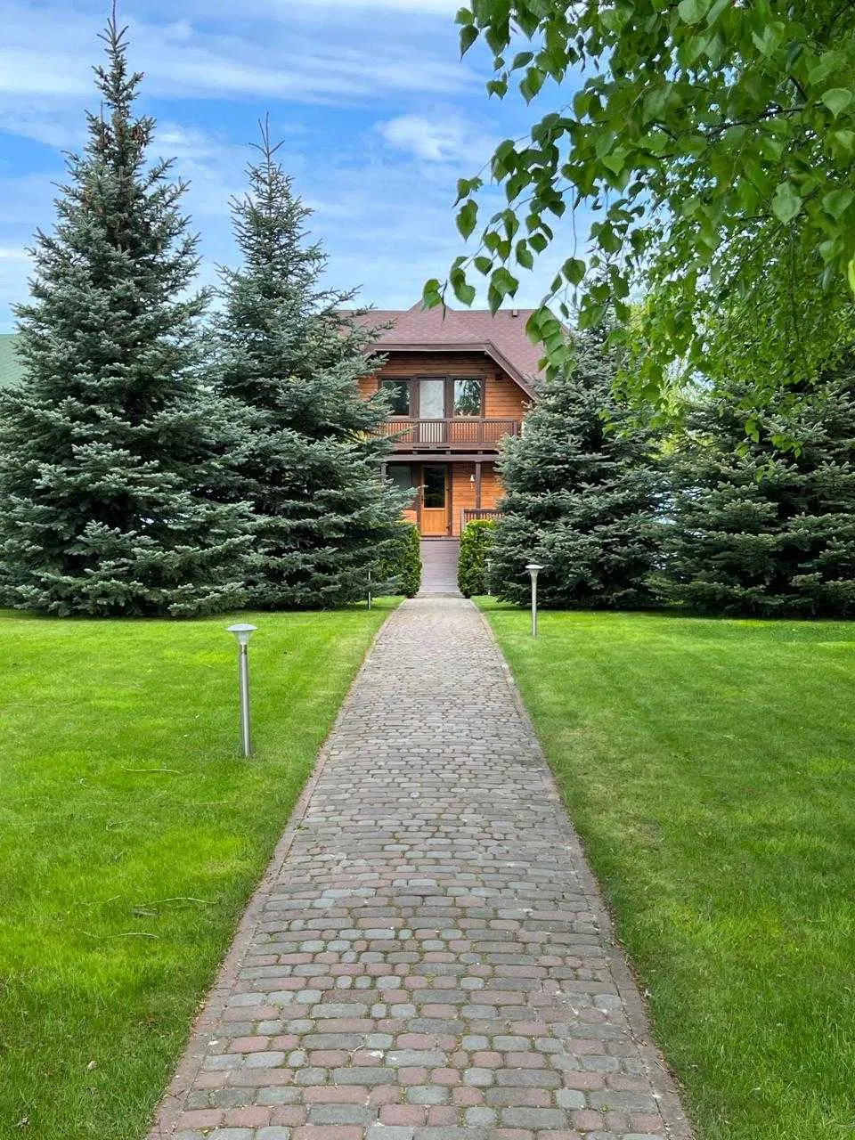 Аренда дома 200 м², 1-я Озерная ул.