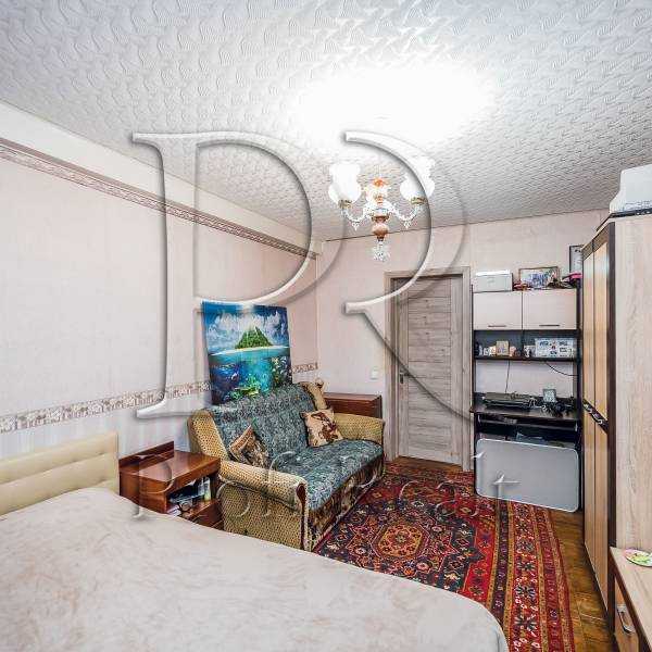 Продаж 2-кімнатної квартири 45 м², Генерала Карбишева вул., 22
