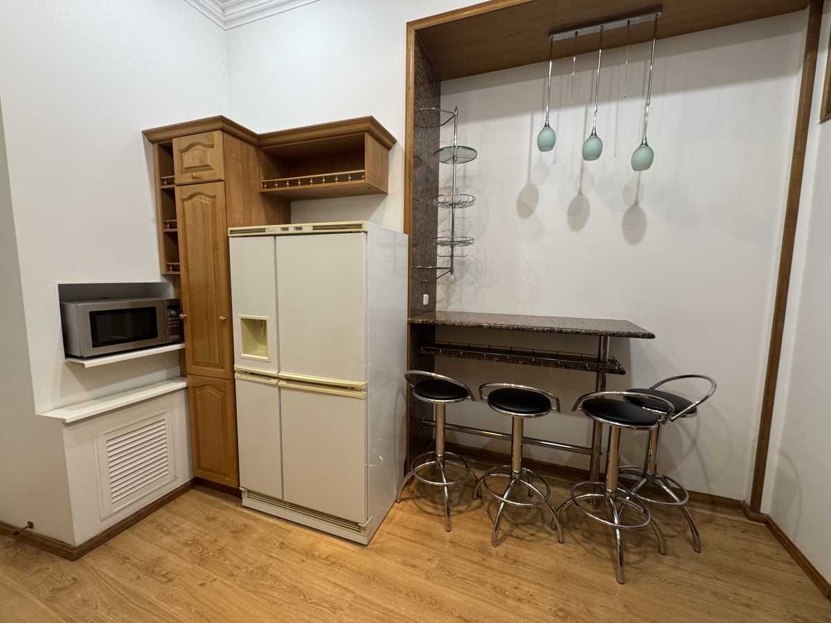 Аренда офиса 195 м², Саксаганского ул., 99