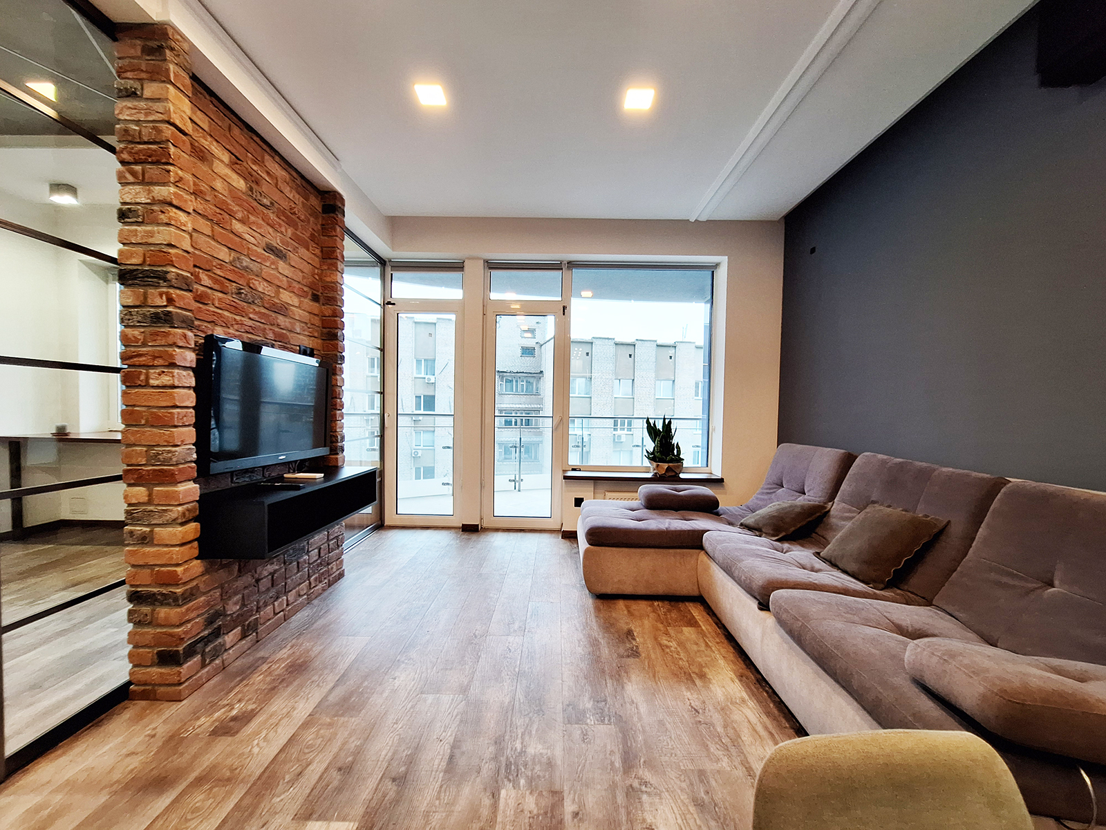 Аренда 1-комнатной квартиры 52 м², Лабораторный пер., 7