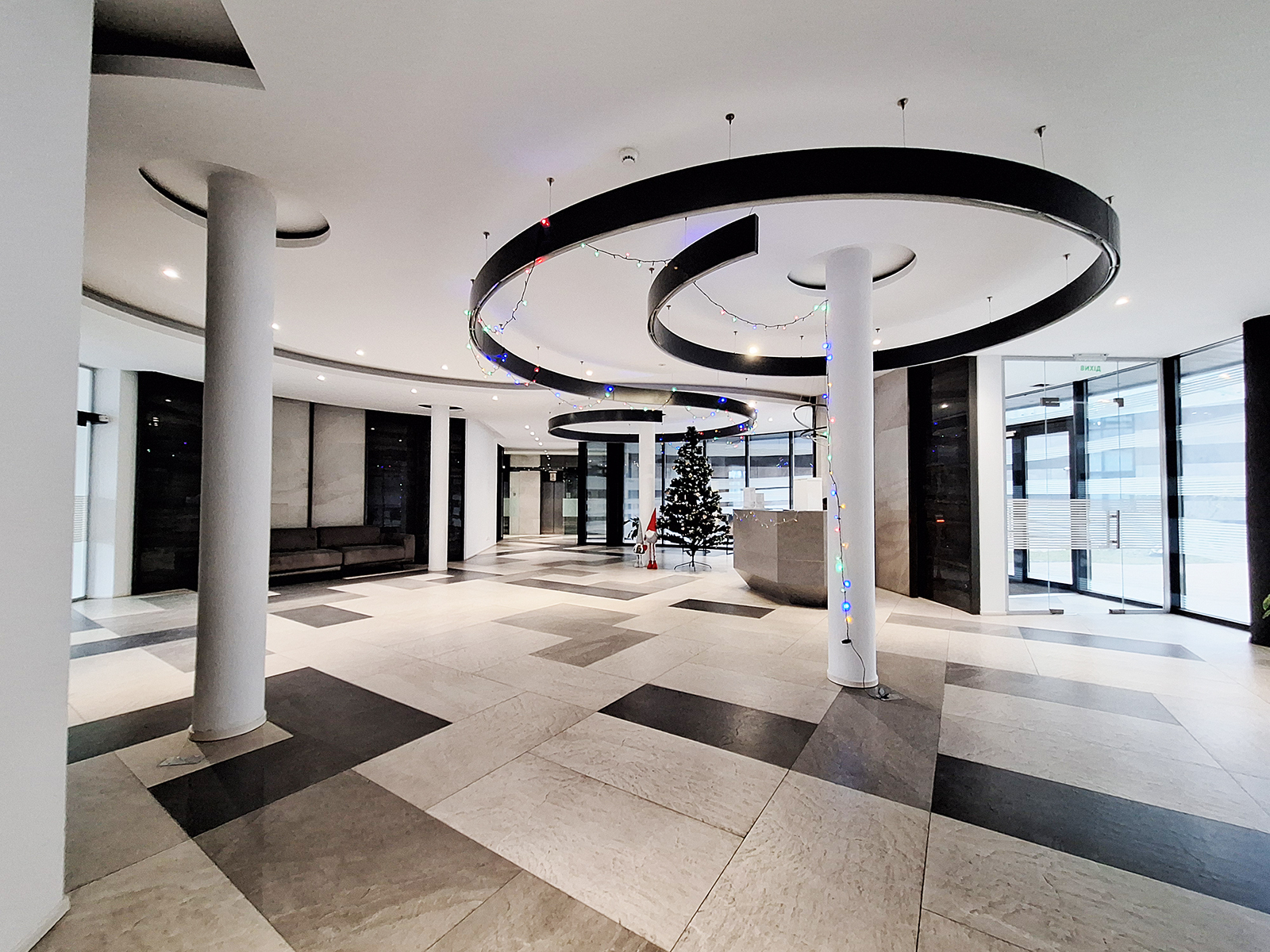 Аренда 1-комнатной квартиры 52 м², Лабораторный пер., 7