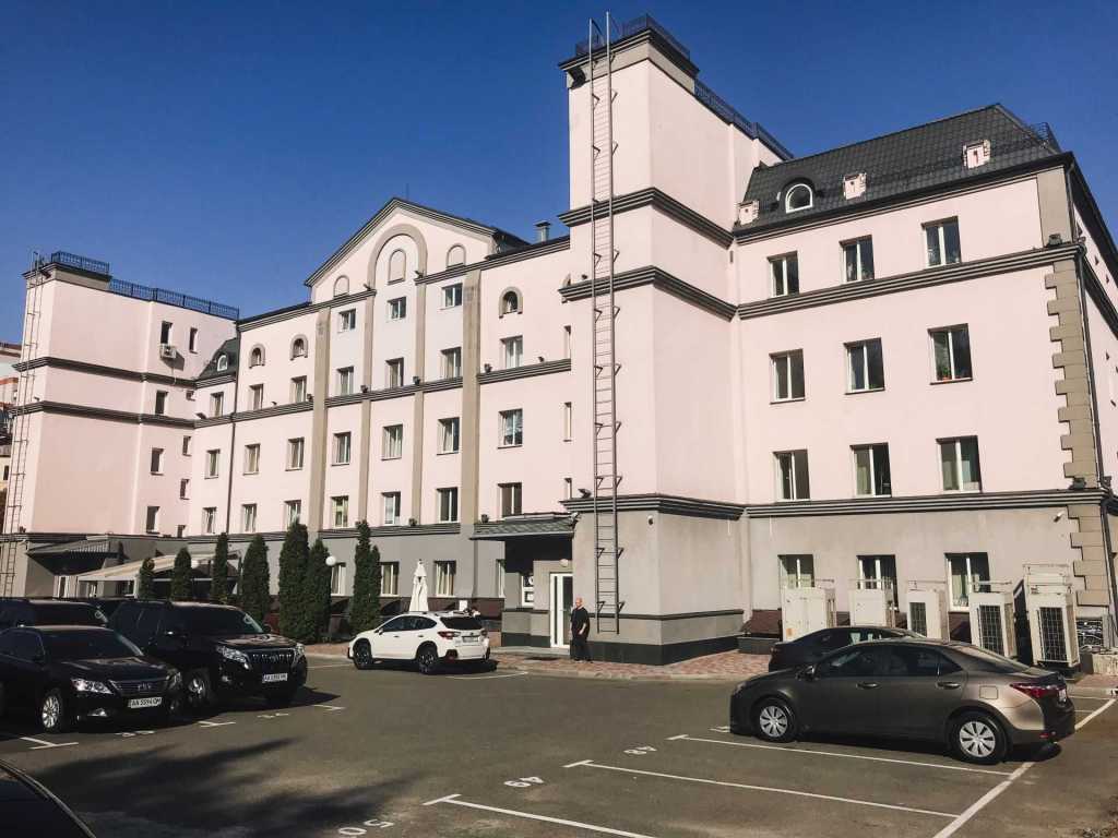 Продажа офиса 3925.9 м², Очаковская ул., 5/6