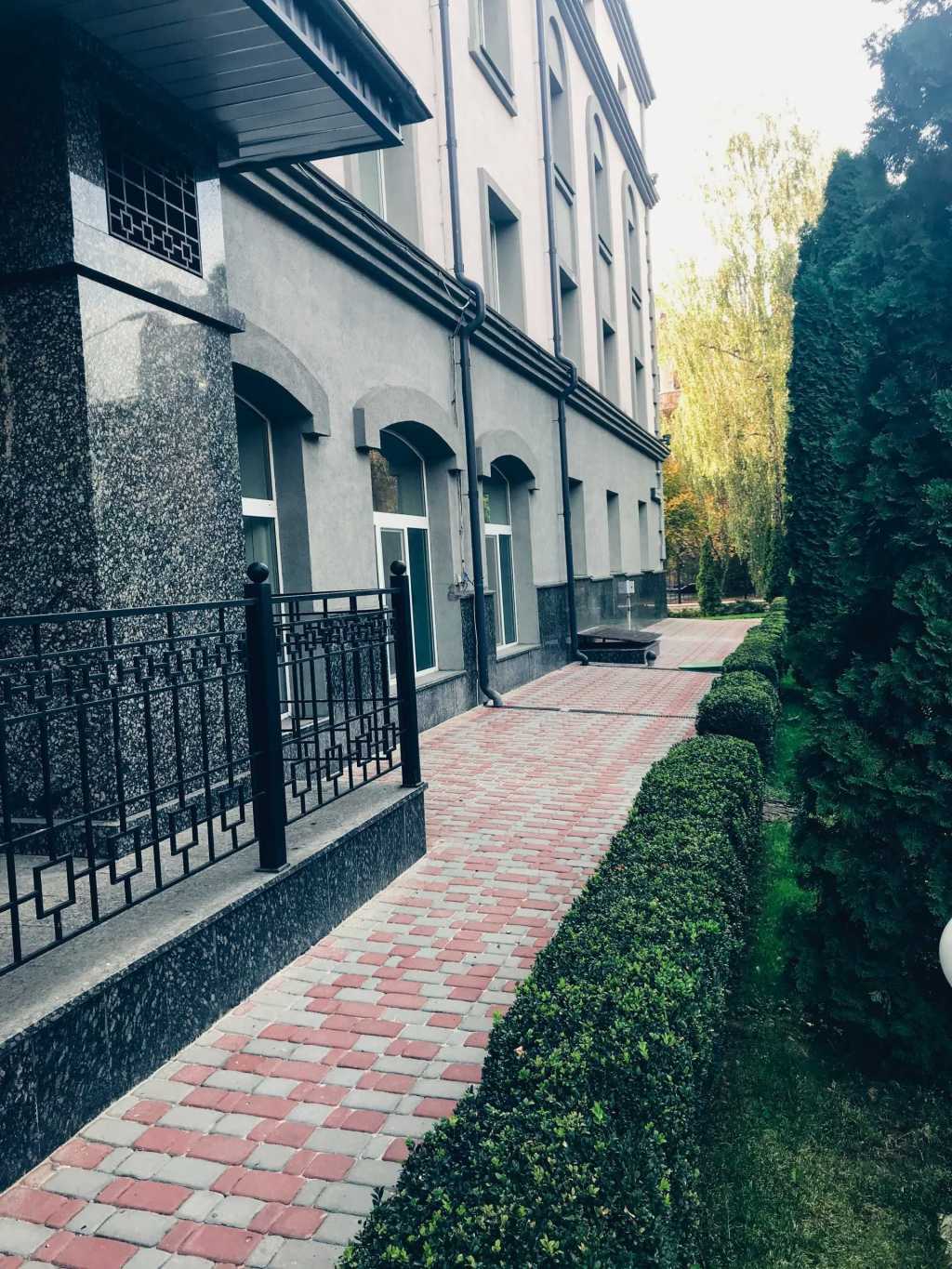 Продажа офиса 3925.9 м², Очаковская ул., 5/6