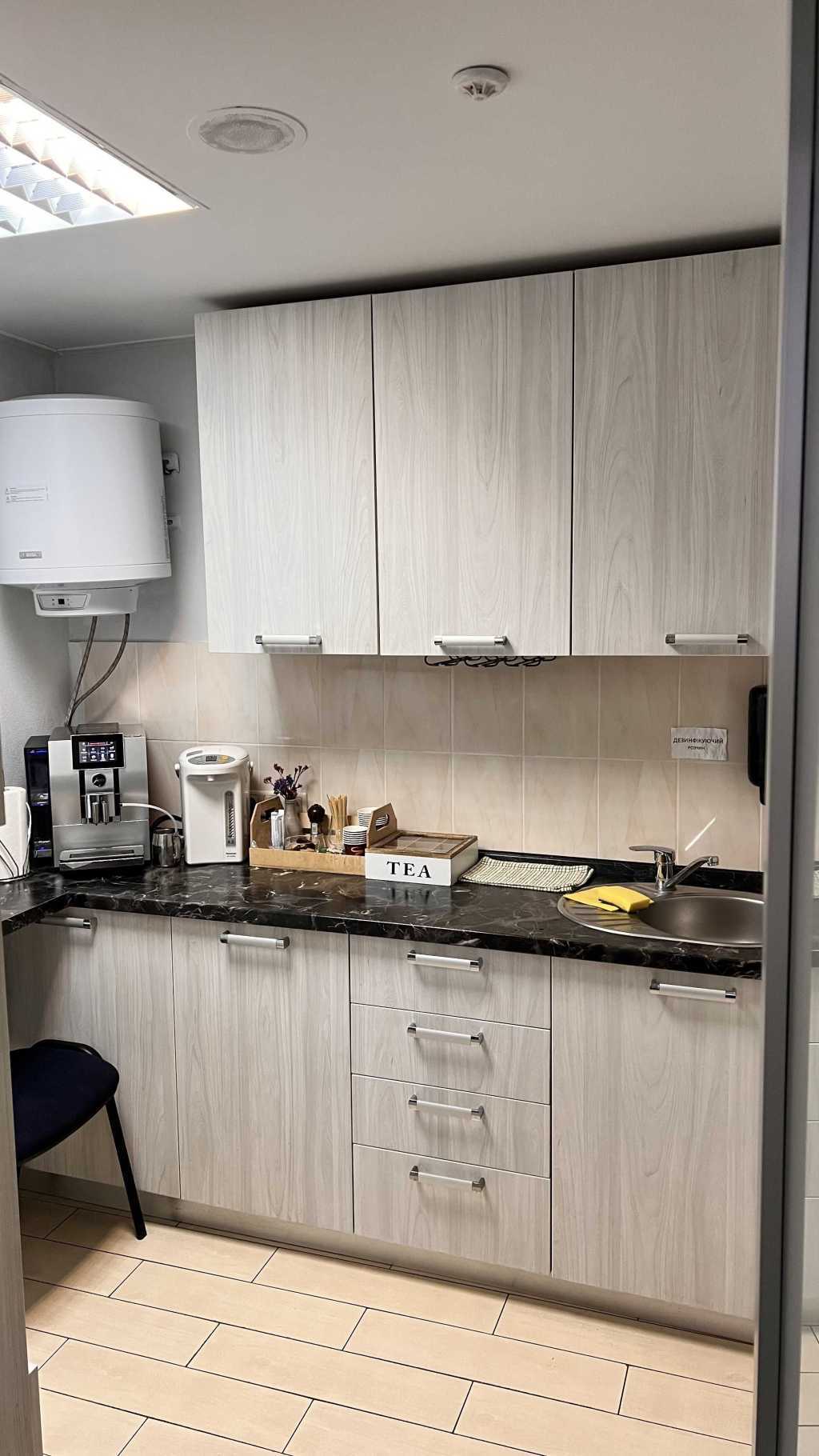 Продажа офиса 3925.9 м², Очаковская ул., 5/6