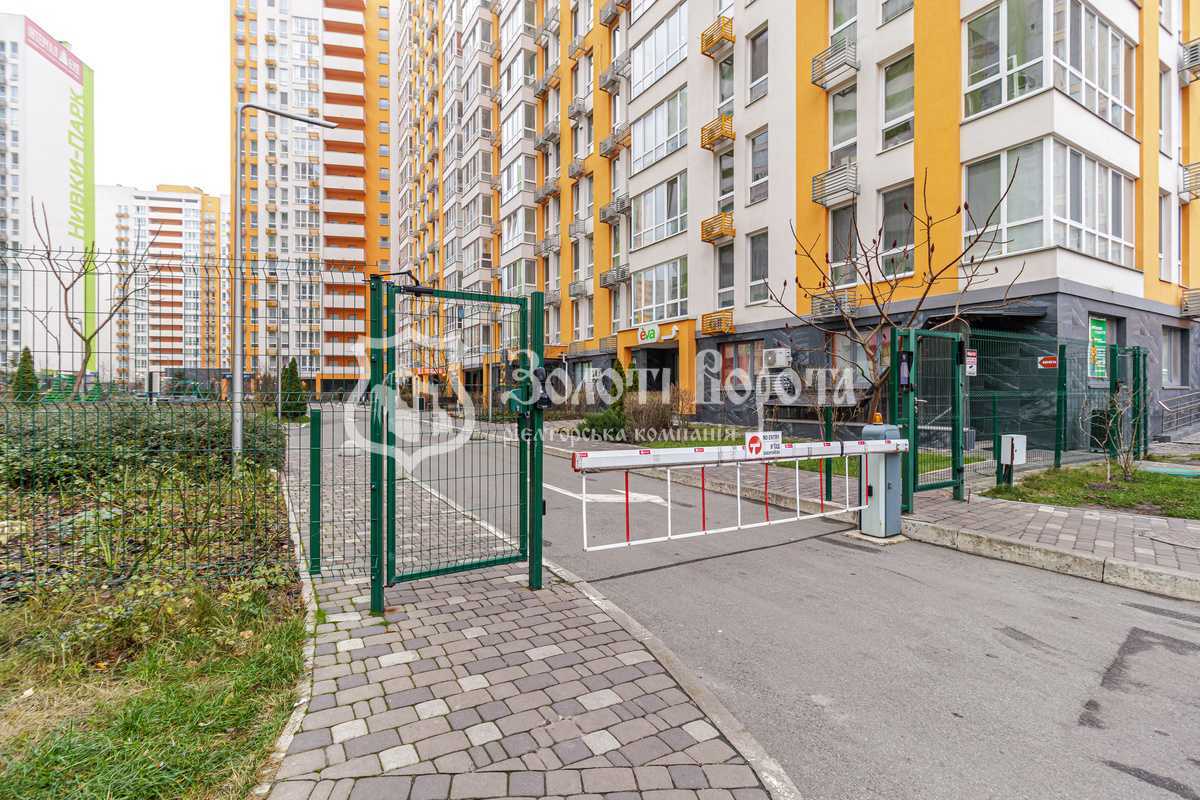 Продаж 3-кімнатної квартири 90.7 м², Берестейський, 65в