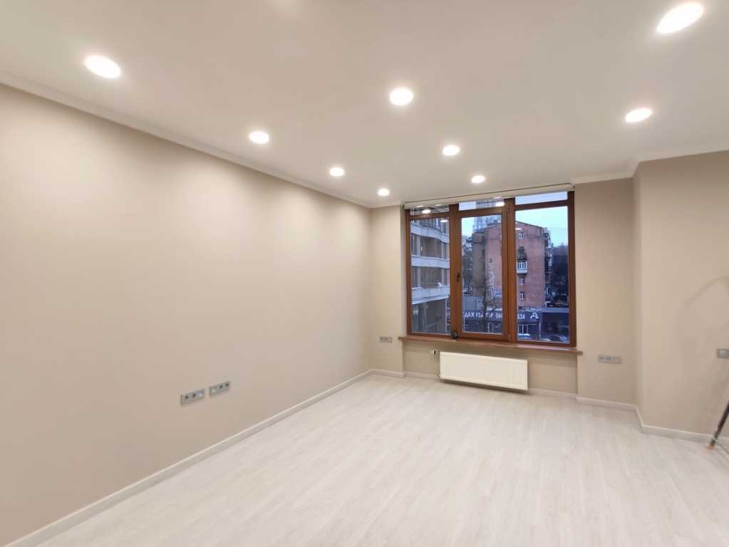 Продажа офиса 126 м², Жилянская ул., 59