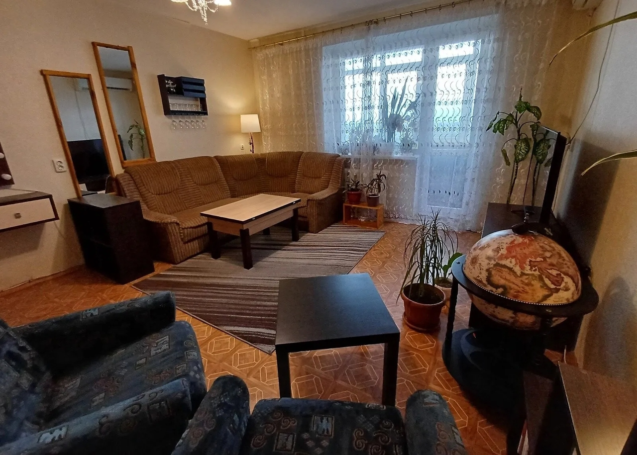 Продажа 3-комнатной квартиры 70 м², Василия Тютюнника ул., 11