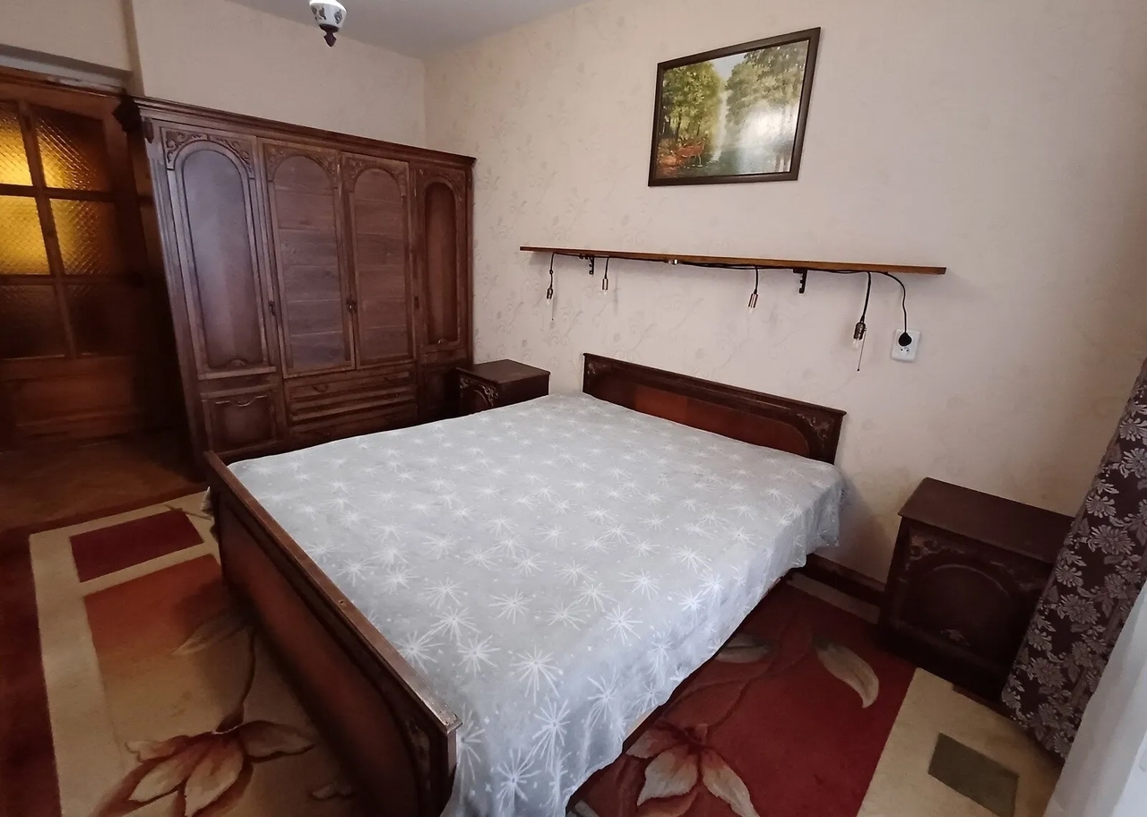 Продажа 3-комнатной квартиры 70 м², Василия Тютюнника ул., 11