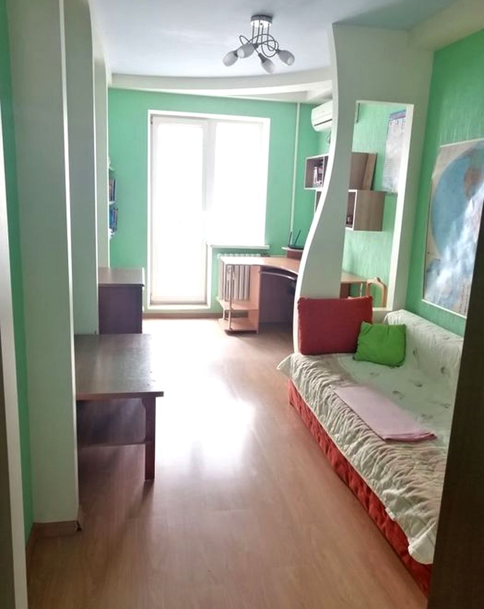 Продажа 3-комнатной квартиры 64 м², Донецкое шоссе, 119