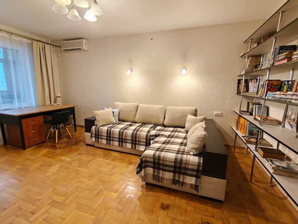 Аренда 1-комнатной квартиры 42 м², Владимира Высоцкого бул., 7