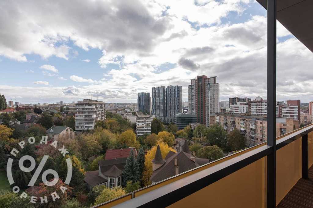 Продаж 4-кімнатної квартири 228 м², Глазунова вул., 13