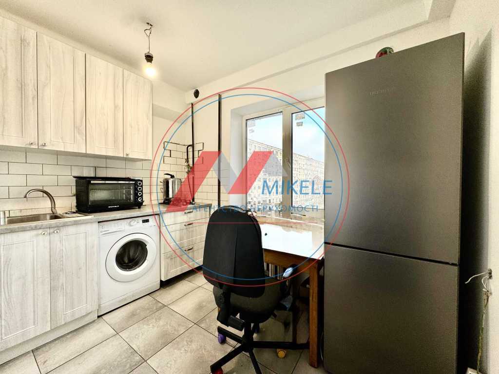 Продаж 3-кімнатної квартири 57.1 м², Павла Тичини просп., 24