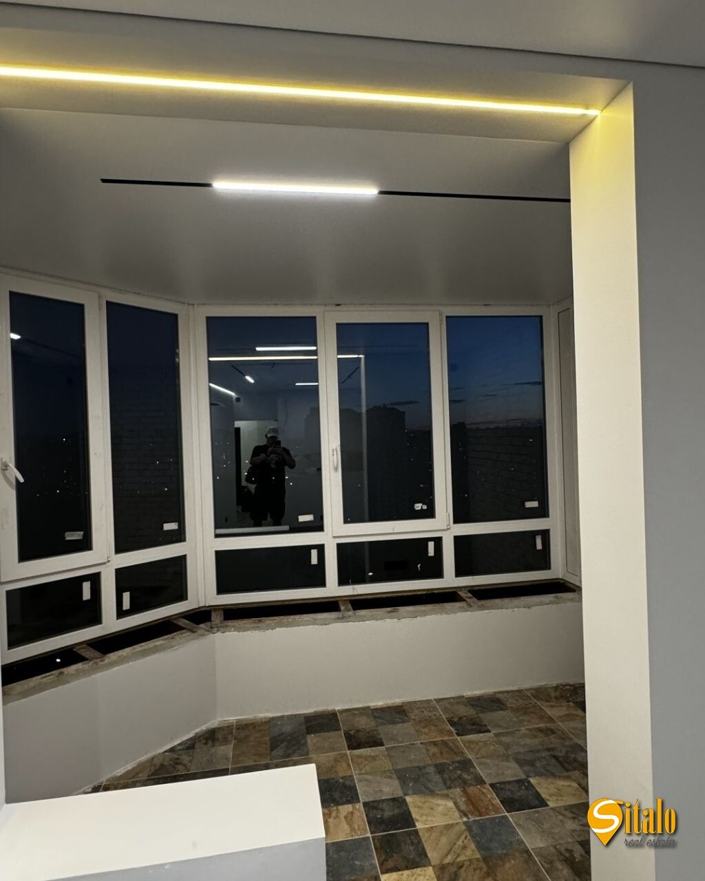 Продаж 1-кімнатної квартири 53 м², Олени Пчілки вул., 2