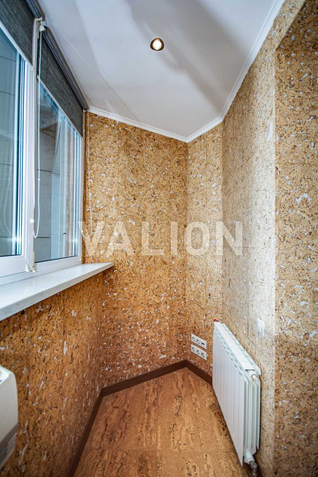 Продаж 2-кімнатної квартири 81.8 м², Срібнокільська вул., 1