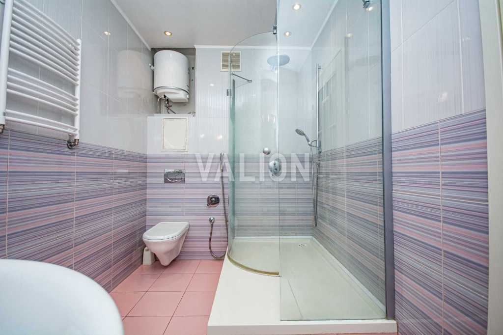 Продаж 2-кімнатної квартири 81.8 м², Срібнокільська вул., 1