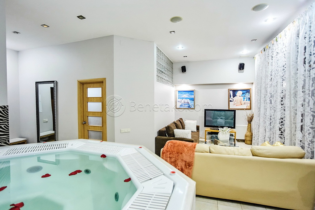 Аренда 2-комнатной квартиры 60 м², Гагаринское Плато ул., 5/3