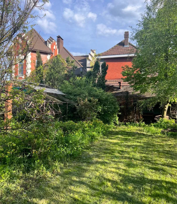 Аренда дома 300 м², Евгения Харченко ул.