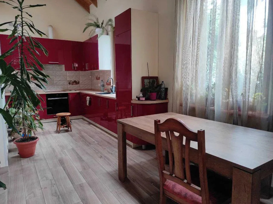 Аренда коттеджа 200 м², 52-я Садовая ул.