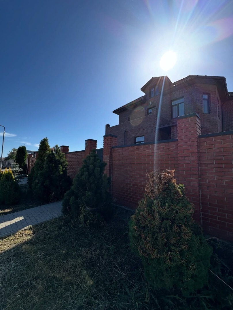 Аренда дома 382 м², Новоселов ул.