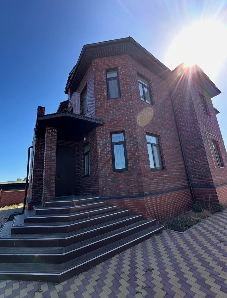 Аренда дома 382 м², Новоселов ул.