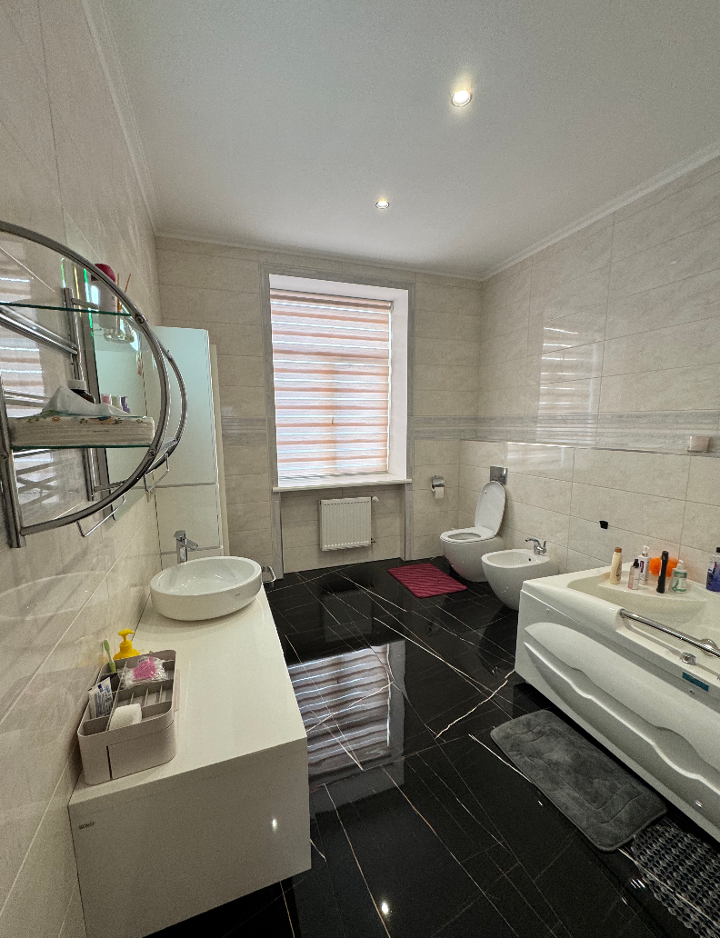 Аренда дома 382 м², Новоселов ул.