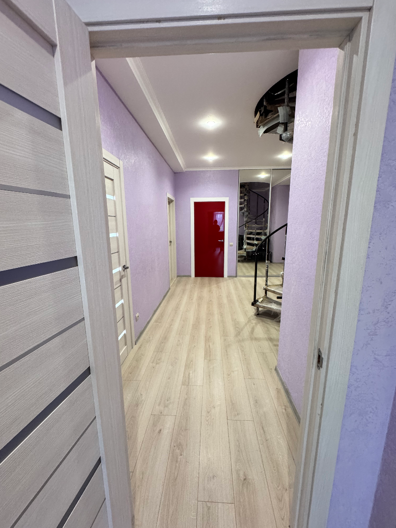 Аренда дома 382 м², Новоселов ул.