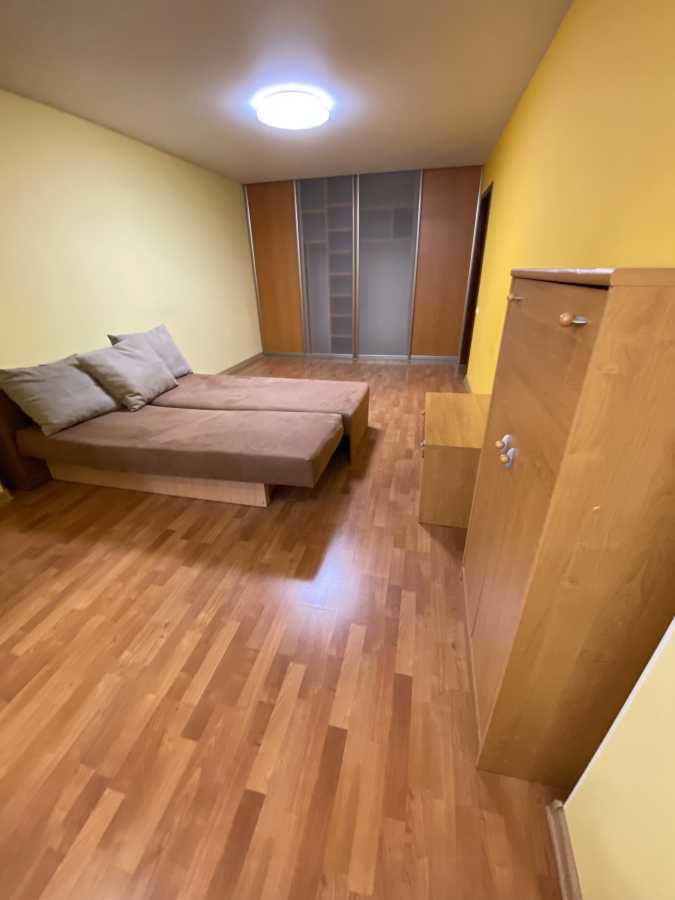 Оренда 2-кімнатної квартири 52 м², Олевська вул., 3