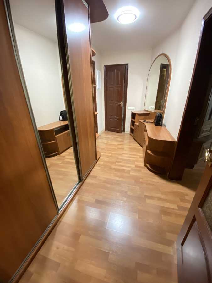 Оренда 2-кімнатної квартири 52 м², Олевська вул., 3