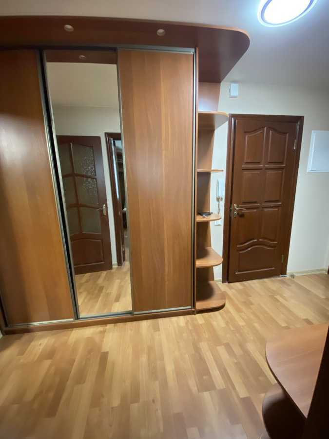 Оренда 2-кімнатної квартири 52 м², Олевська вул., 3