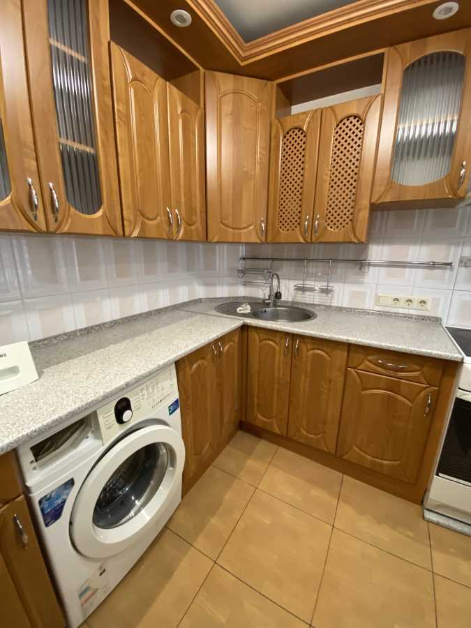 Оренда 2-кімнатної квартири 52 м², Олевська вул., 3