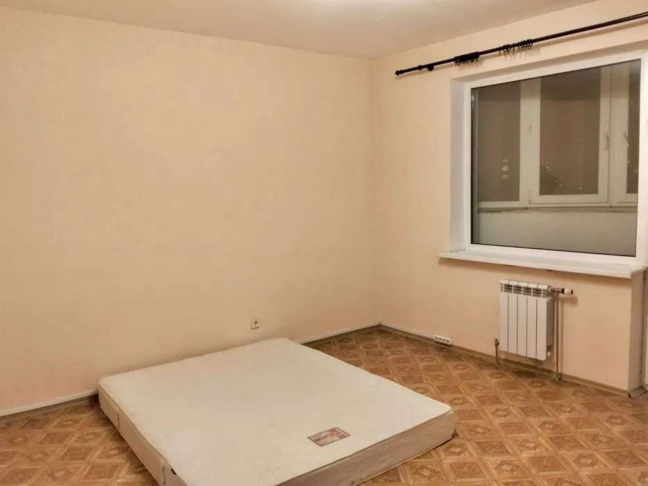 Аренда студии 60 м², Днепровская наб., 9