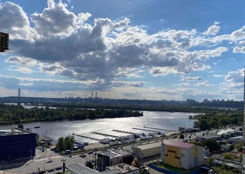 Аренда студии 60 м², Днепровская наб., 9