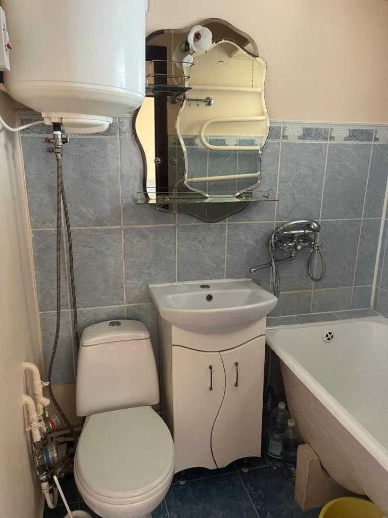 Продаж 1-кімнатної квартири 20.9 м², Богатирська вул., 8