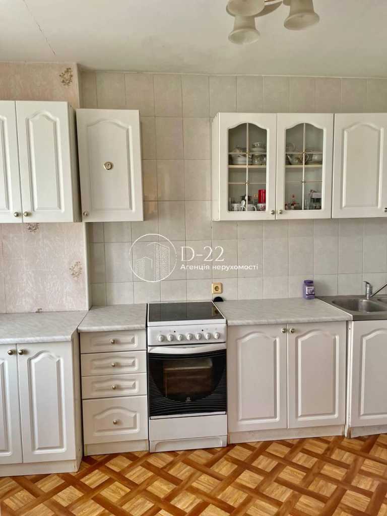 Продаж 3-кімнатної квартири 93 м², Братства Тарасівців вулиця, 12/37