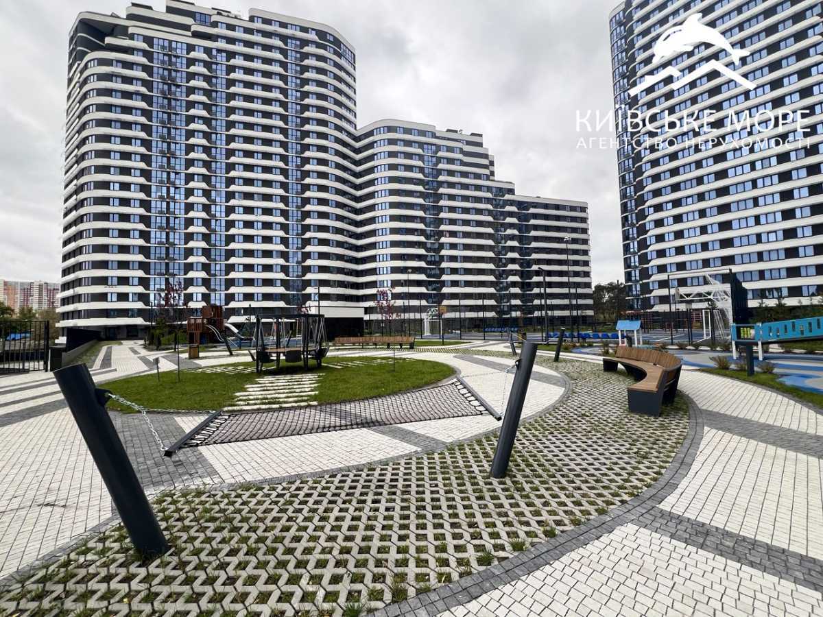 Продаж 3-кімнатної квартири 93 м², Воскресенська вул., 2А