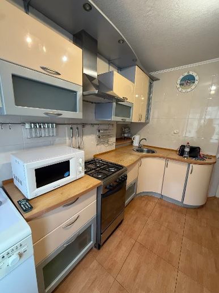 Аренда 2-комнатной квартиры 50 м², Александра Поля просп., 44Б