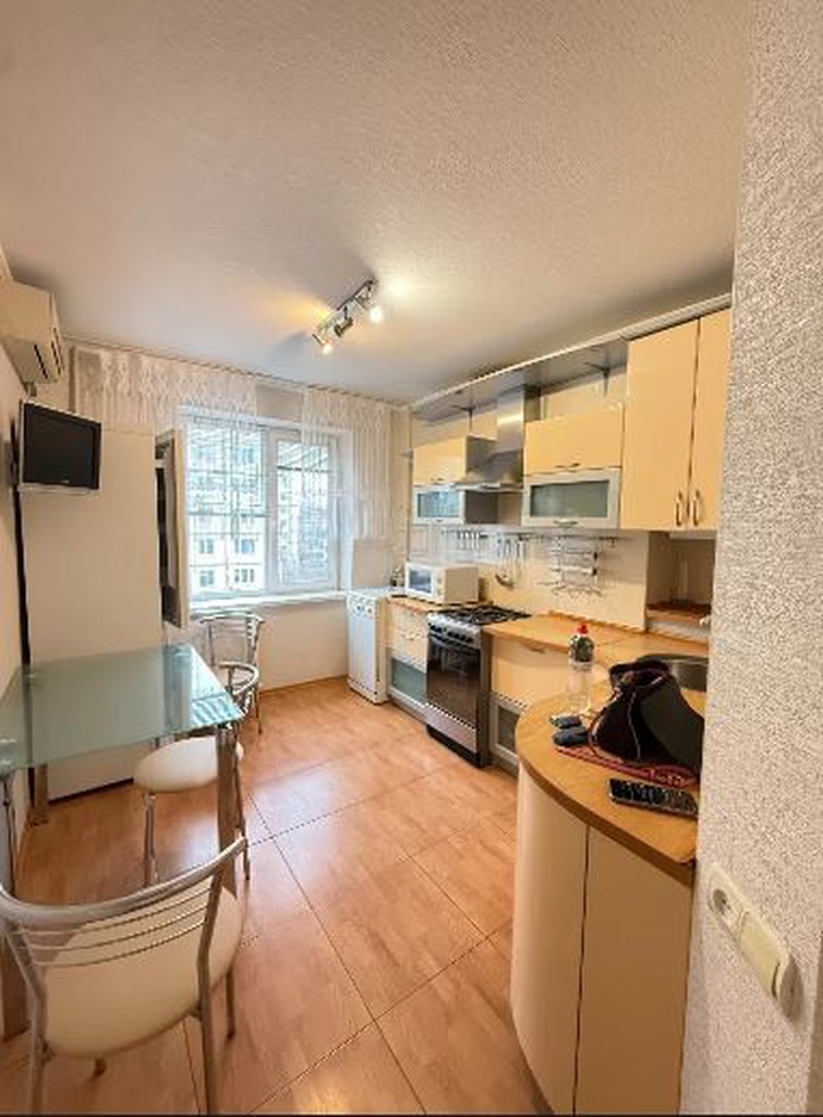 Аренда 2-комнатной квартиры 50 м², Александра Поля просп., 44Б