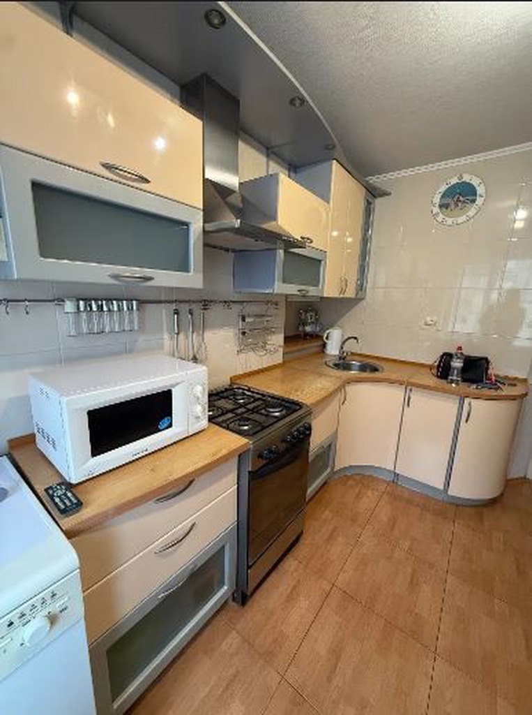 Аренда 2-комнатной квартиры 50 м², Александра Поля просп., 44Б