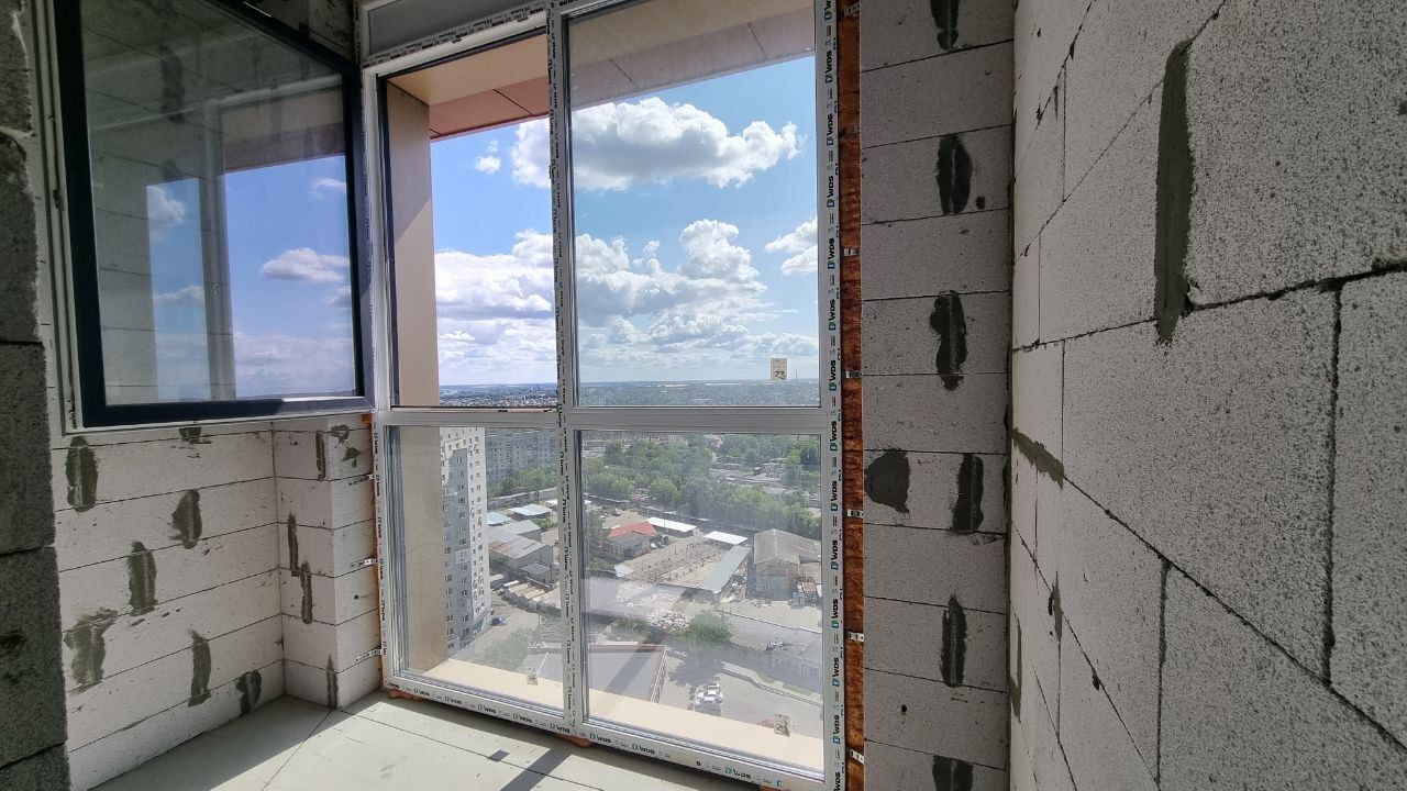 Продажа 2-комнатной квартиры 62 м², Звездный бул.