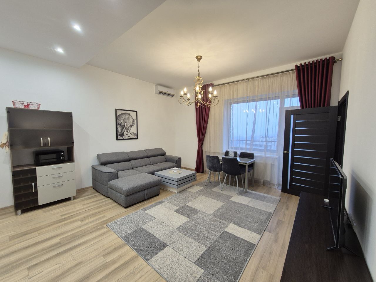 Аренда 3-комнатной квартиры 83 м², Дмитрия Яворницкого просп., 5