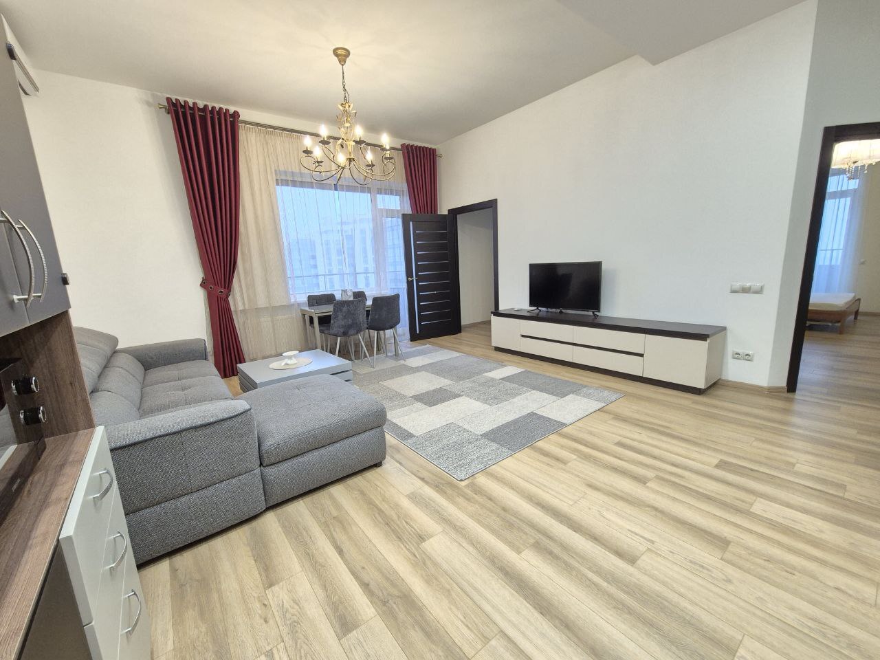 Аренда 3-комнатной квартиры 83 м², Дмитрия Яворницкого просп., 5