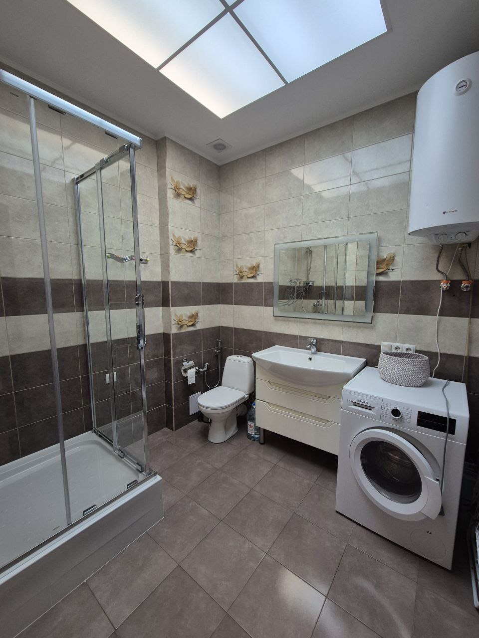 Аренда 3-комнатной квартиры 83 м², Дмитрия Яворницкого просп., 5