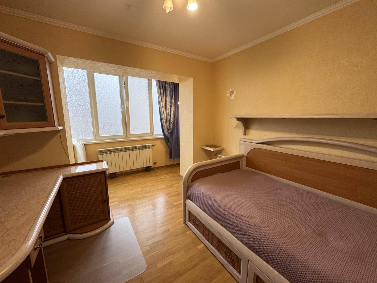 Продажа 3-комнатной квартиры 70 м², Профессора Толока ул.