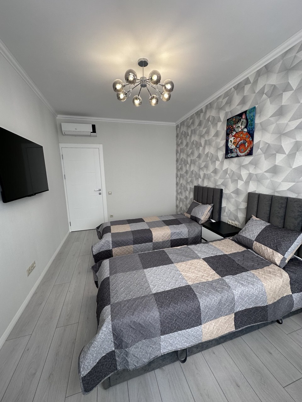 Аренда 2-комнатной квартиры 75.6 м², Александра Олеся ул., 10