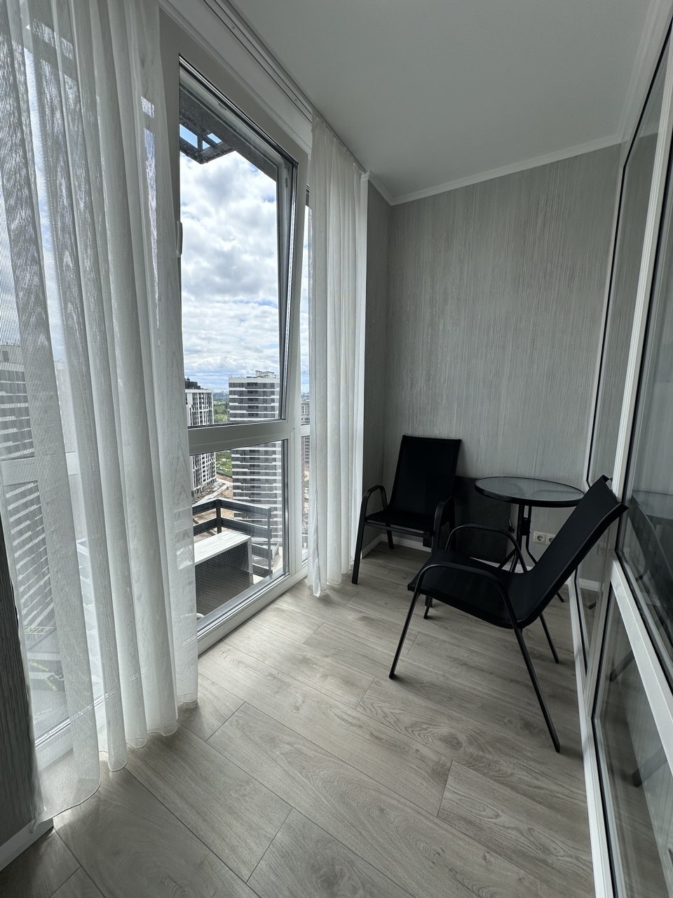 Аренда 2-комнатной квартиры 75.6 м², Александра Олеся ул., 10