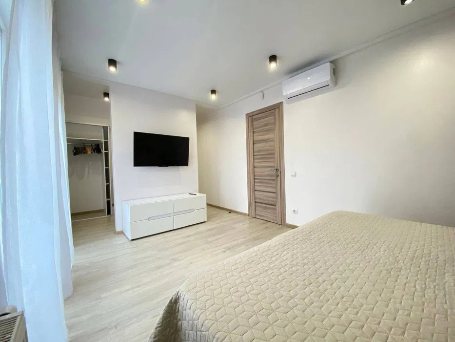 Аренда дома 135 м², Русановский бул.