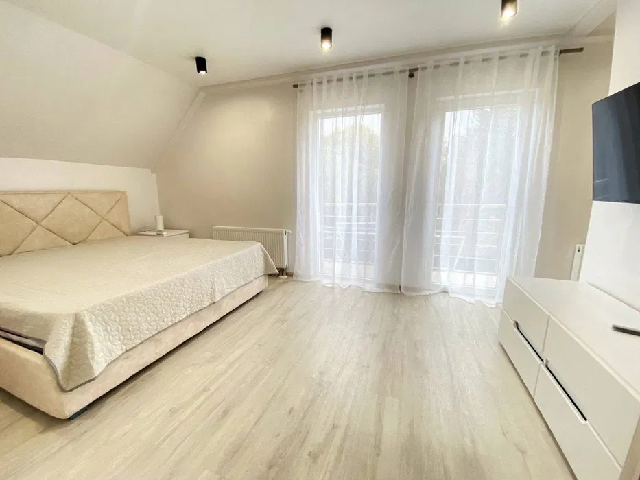 Аренда дома 135 м², Русановский бул.