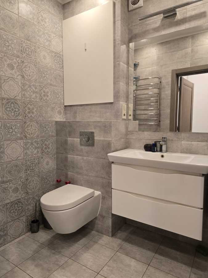 Продажа 1-комнатной квартиры 47.5 м², Комбинатная ул., 25