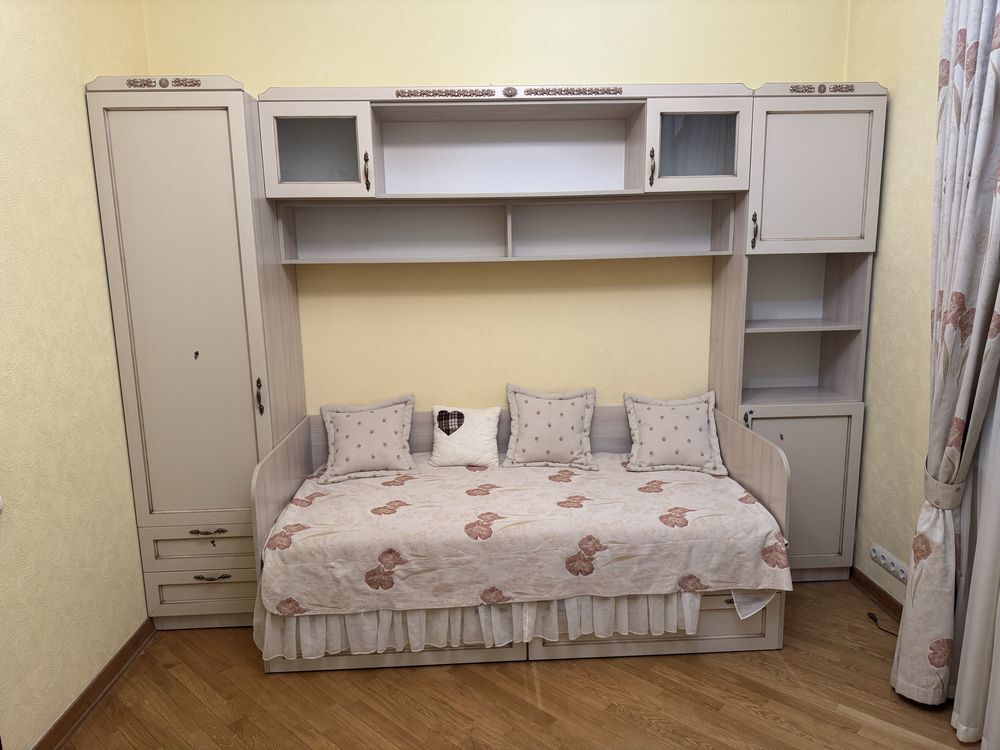 Оренда будинку 1200 м², Деміївська вул.